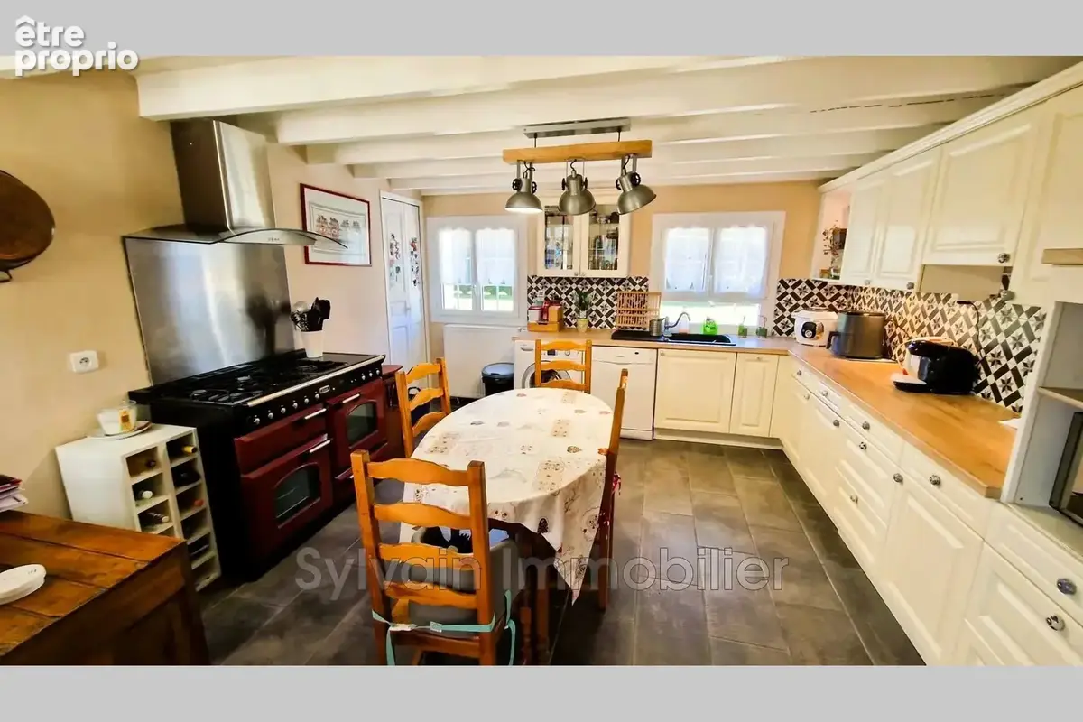 Maison 6 pièces 171 m² à vendre à Formerie (60220) - photo 2