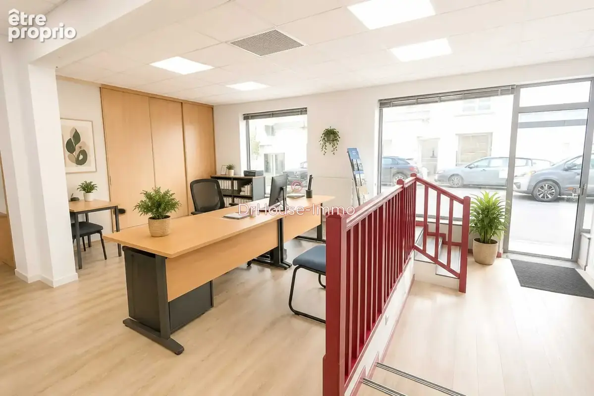 Commerce 100 m² à vendre à Oloron-Sainte-Marie (64400) - photo 4