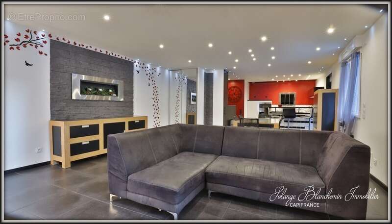 Maison à NISSAN-LEZ-ENSERUNE