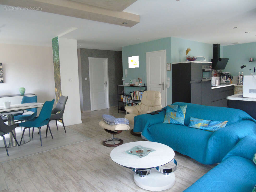 Appartement à SAINT-ETIENNE