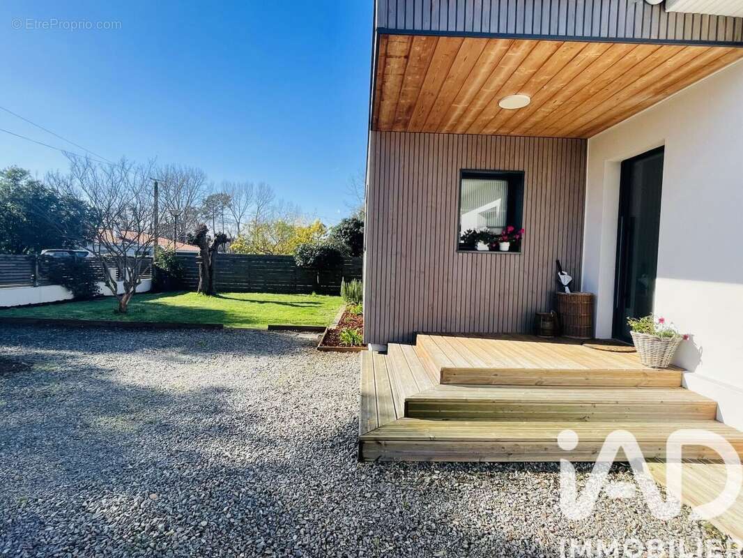 Photo 2 - Maison à TOSSE