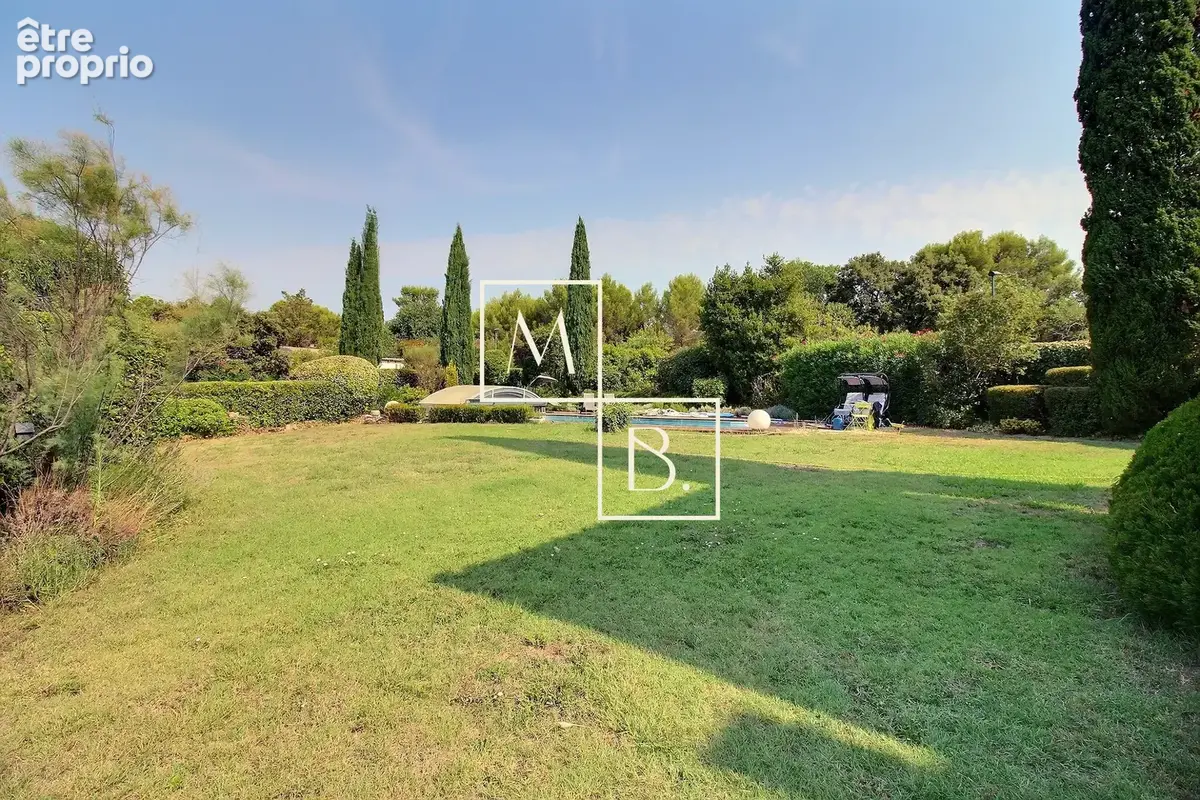 SAINT GENIES DES MOURGUES, Maison 8 pièces de 191m2 avec terrasse, piscine et véranda. - photo 3