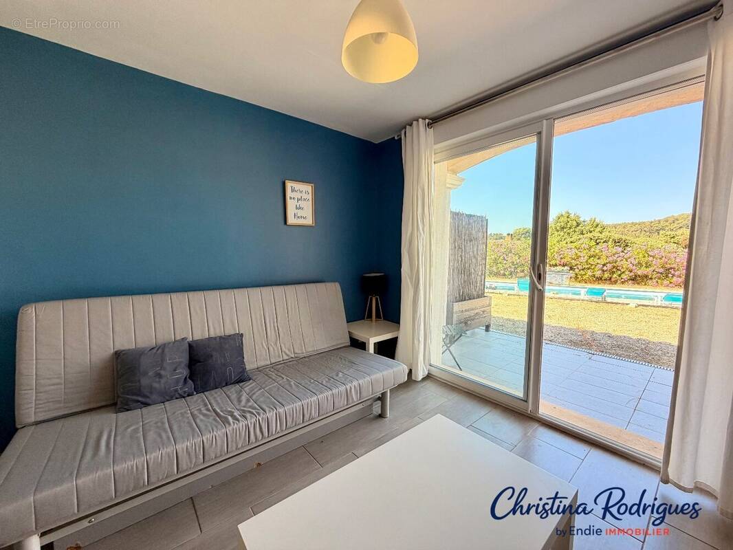 Appartement à SILLANS-LA-CASCADE