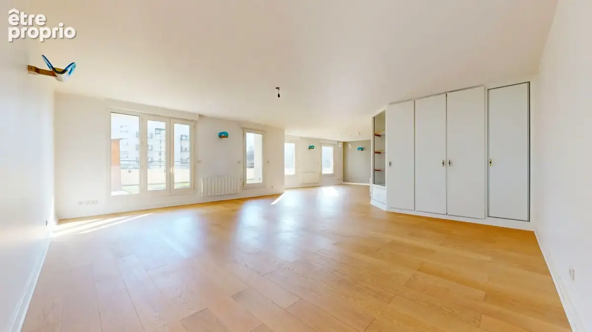 Appartement 200 m² à Villeurbanne  - photo 3