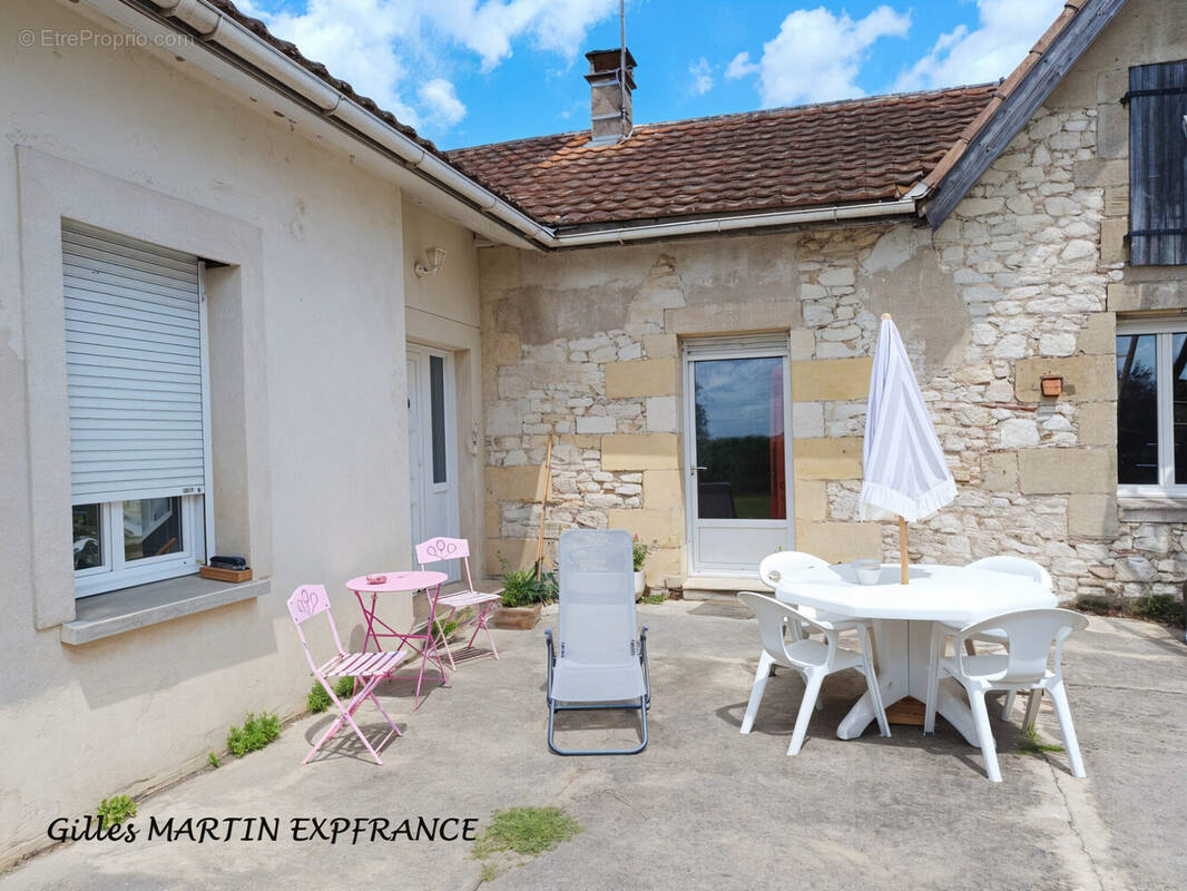 Maison à PORT-SAINTE-FOY-ET-PONCHAPT