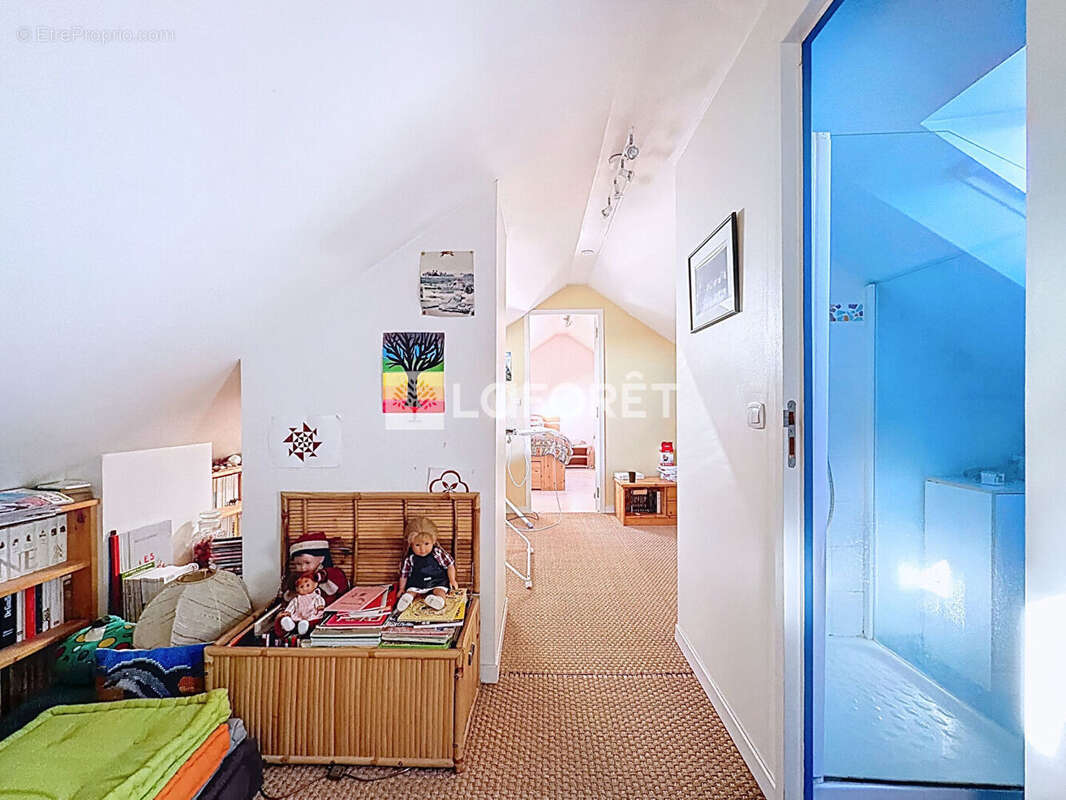 Maison à BARJOUVILLE