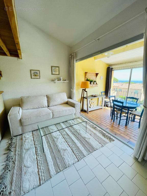 Appartement à COGOLIN