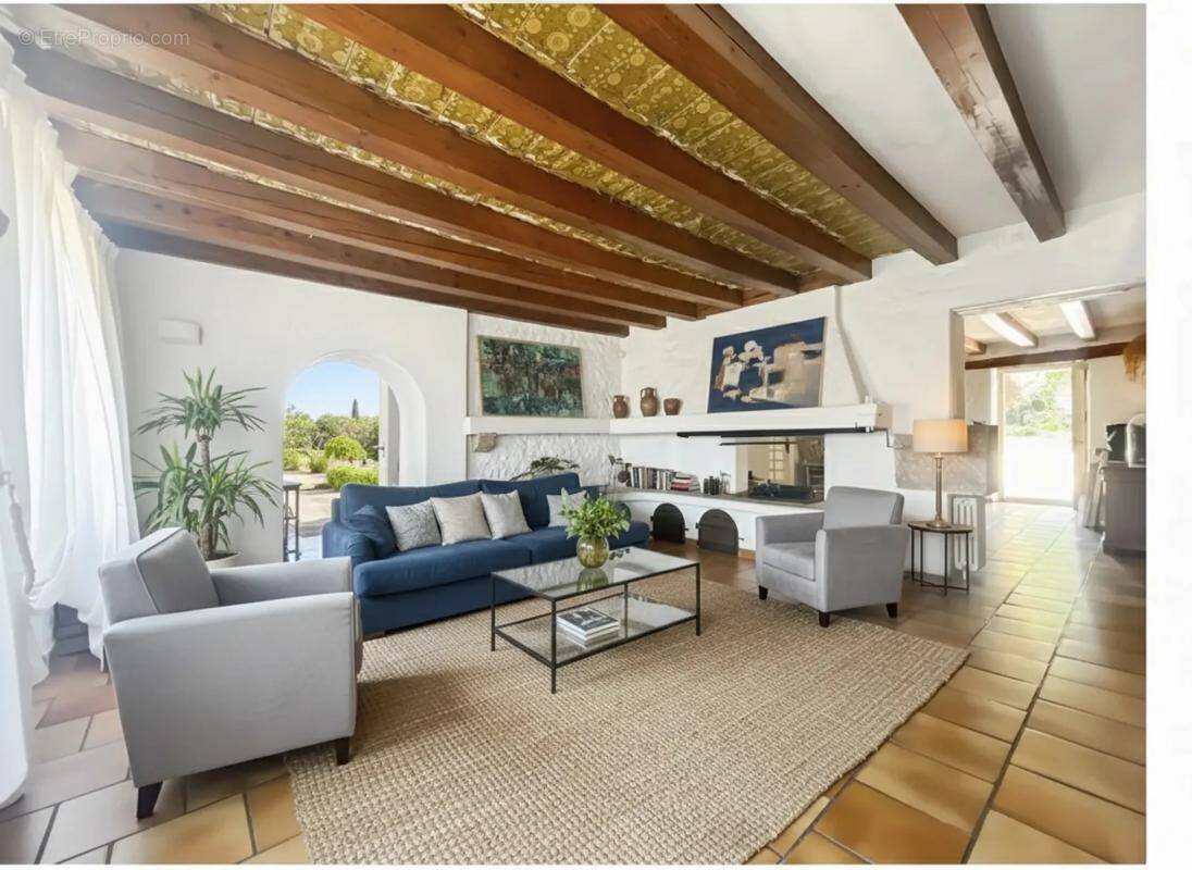 Maison à DIVONNE-LES-BAINS