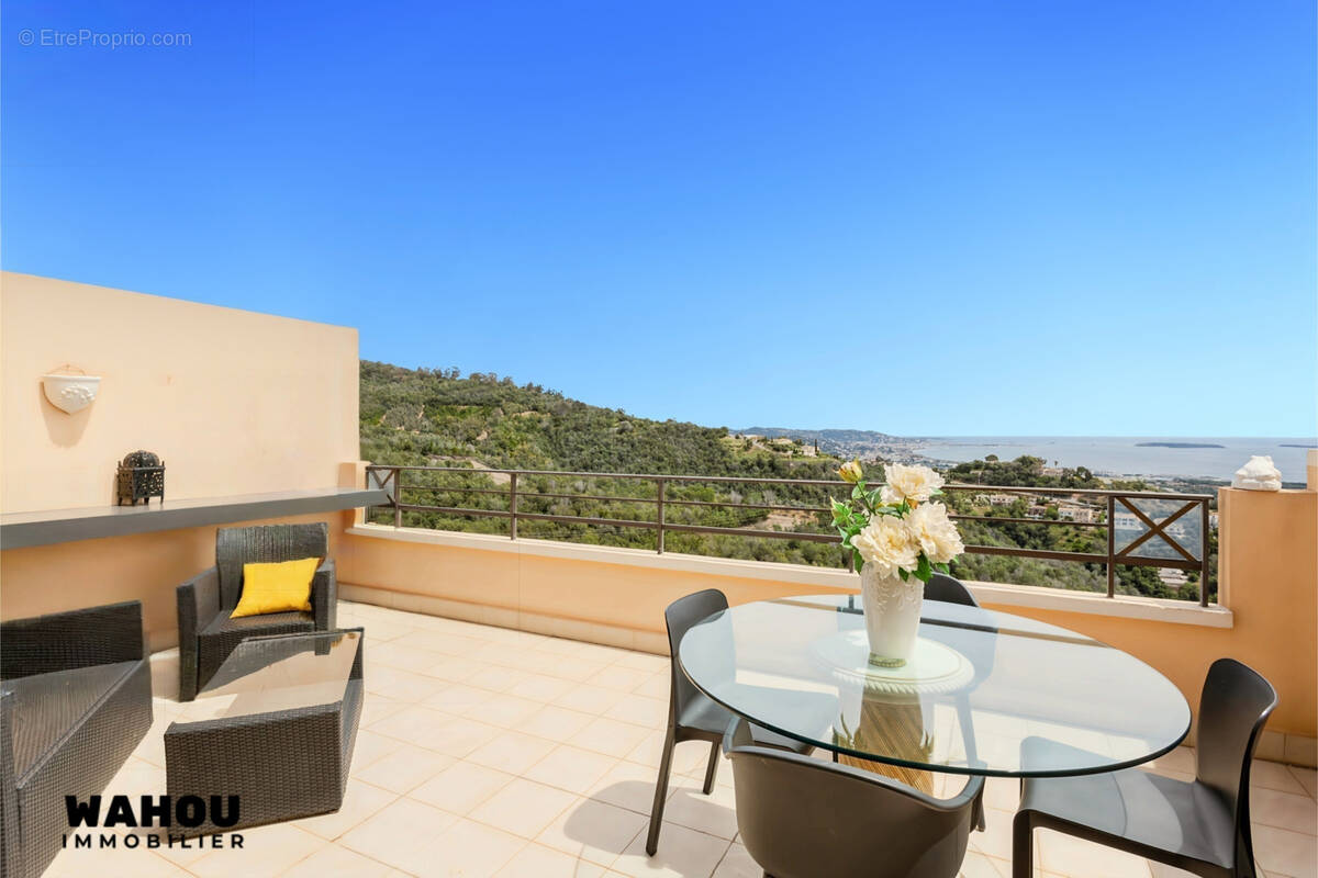 Appartement à MANDELIEU-LA-NAPOULE