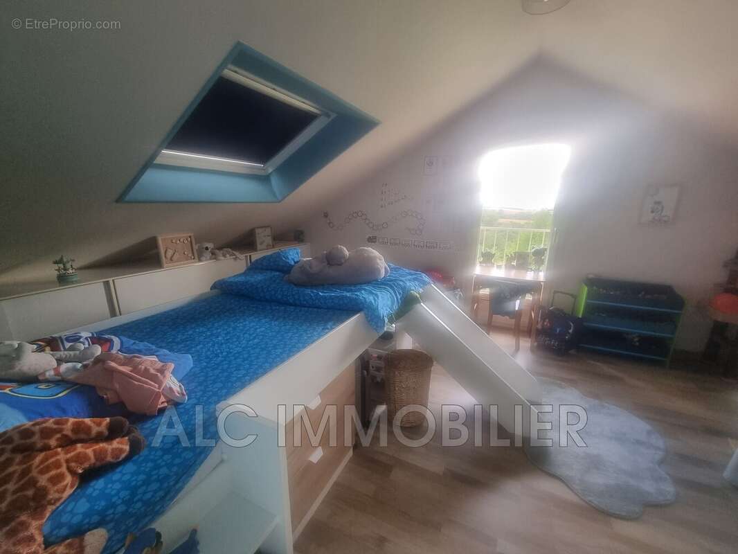 Maison à FERRIERES-LA-VERRERIE