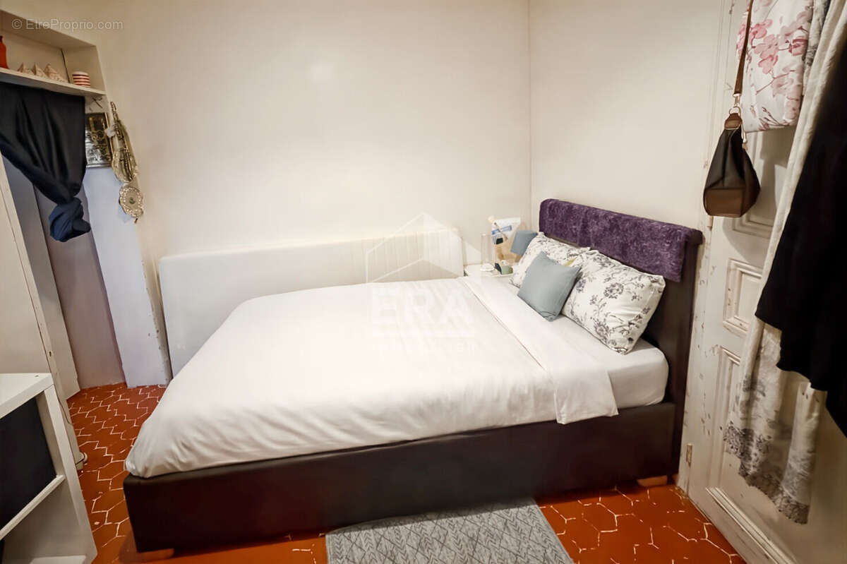 Appartement à MARSEILLE-3E