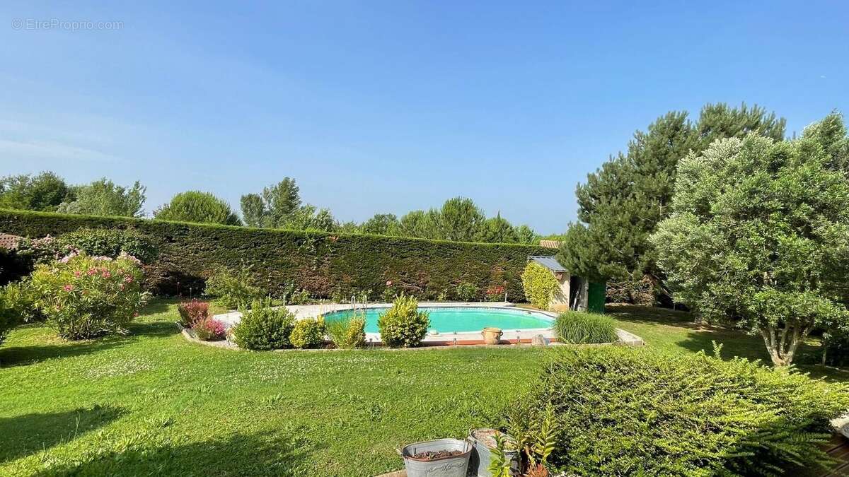 Maison à BAZIEGE