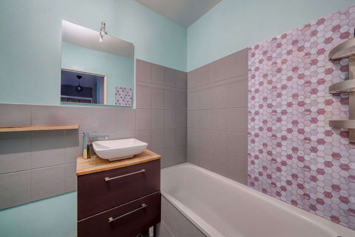 Appartement à SAINT-JACQUES-DE-LA-LANDE