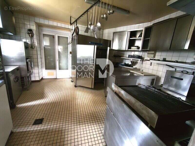 Appartement à LA CHAPELLE-AU-RIBOUL