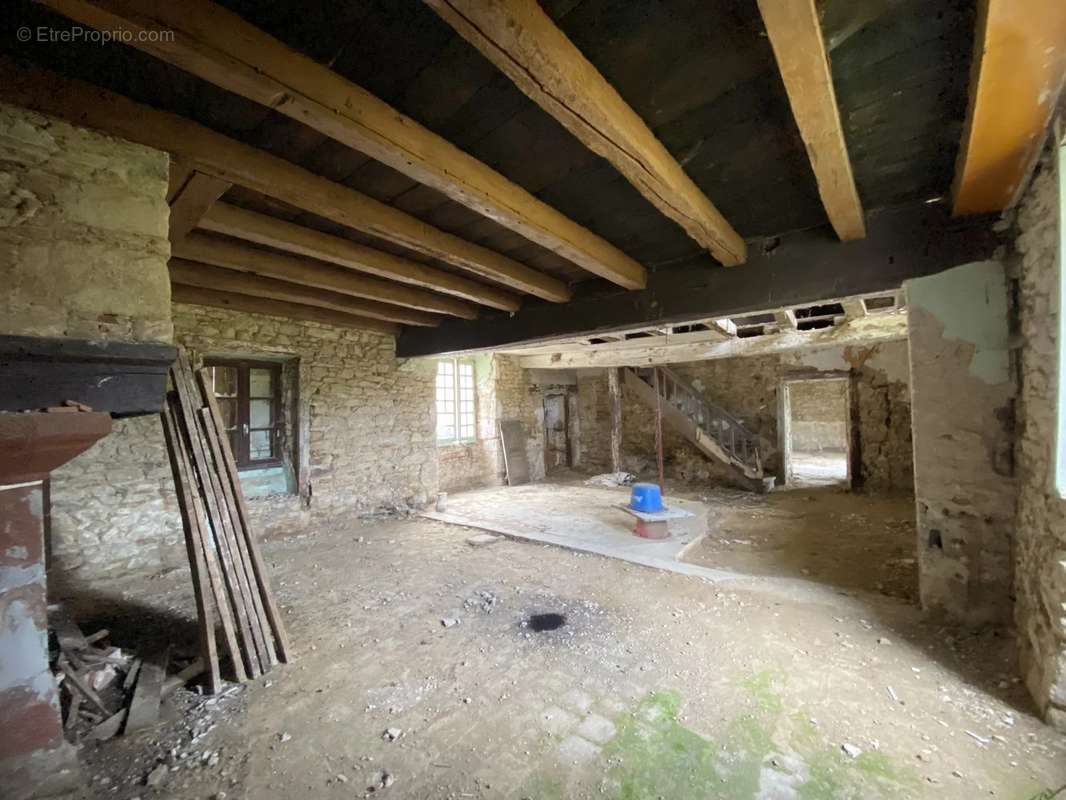 Maison à SAINT-SORNIN-LA-MARCHE