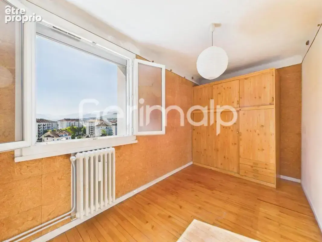 Vente - Appartement - 3 pièces + cuisine - 54 m² - 265 000 € - - photo 12