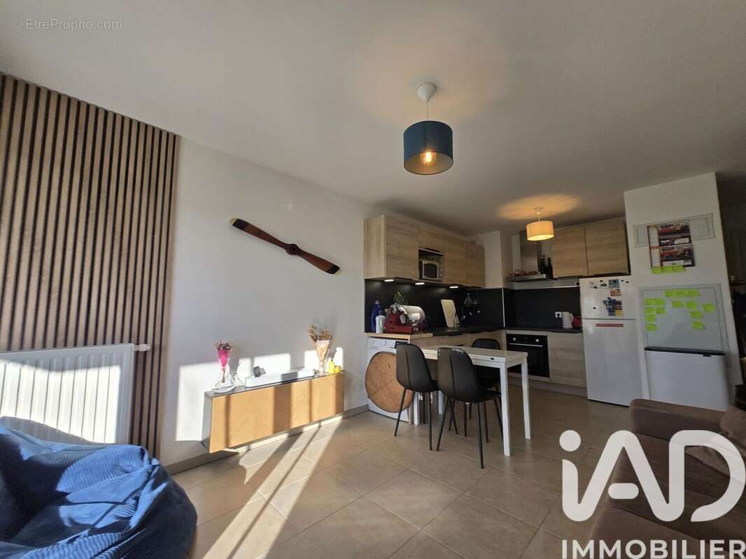 Photo 6 - Appartement à LE PUY-SAINTE-REPARADE
