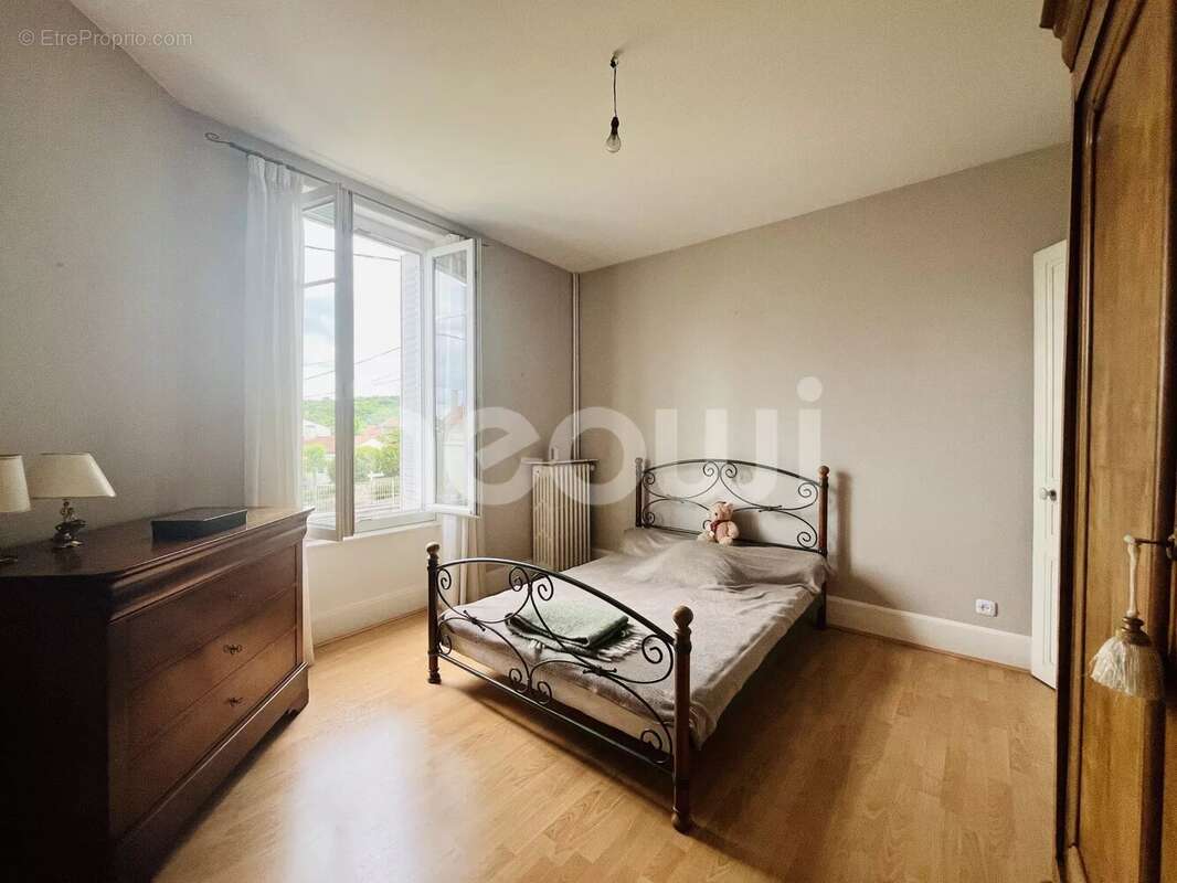 Maison à CHATELGUYON