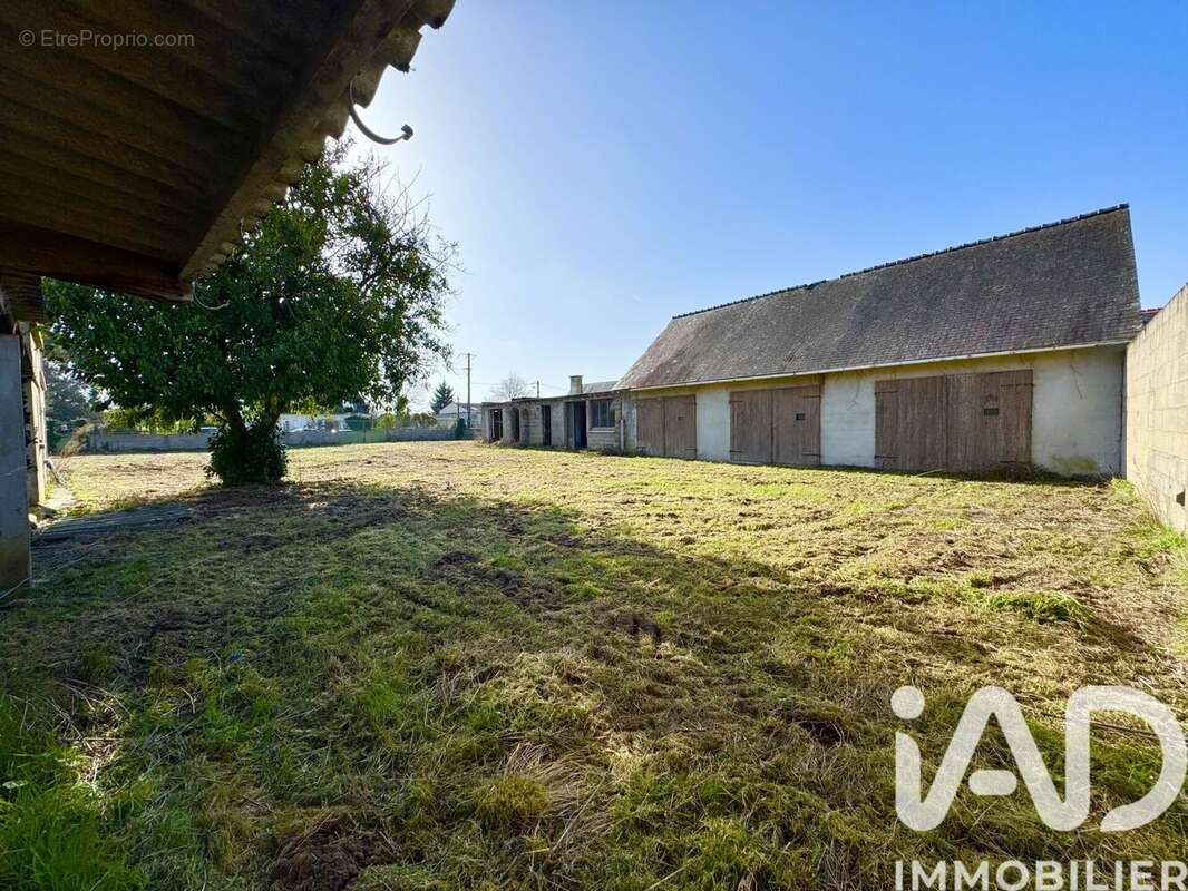 Photo 3 - Maison à SAVIGNY-EN-VERON