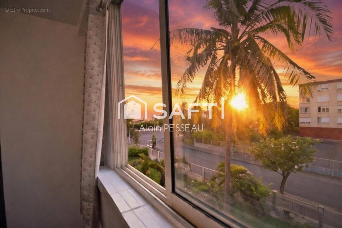 Photo 1 - Appartement à SAINT-PIERRE