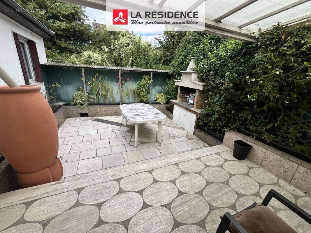 Maison à PONTAULT-COMBAULT