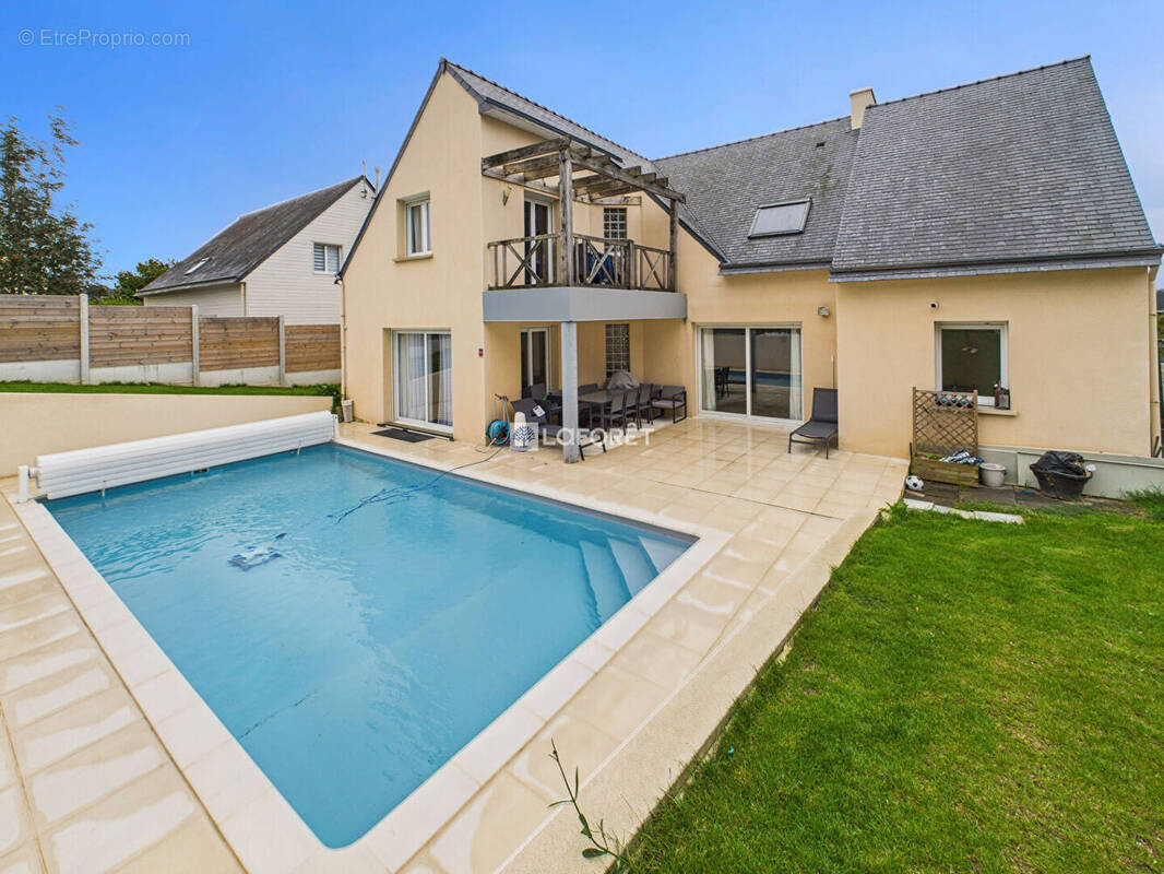 Maison à ERGUE-GABERIC