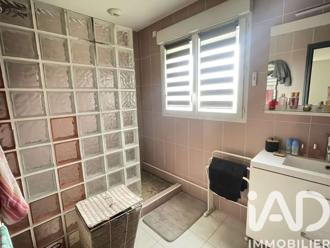 Photo 8 - Maison à SAINT-LEONARD-DE-NOBLAT