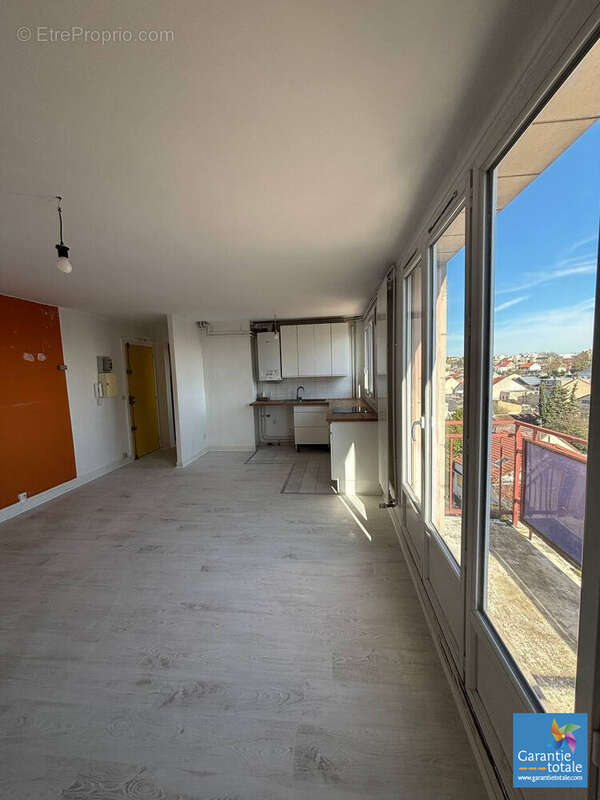 Appartement à MONTREUIL