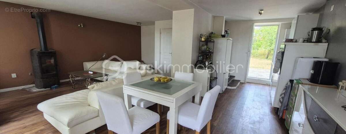 Maison mitoyenne et  rénovée de 80m² - photo 2