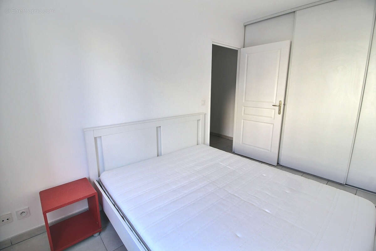 Appartement à MARSEILLE-5E