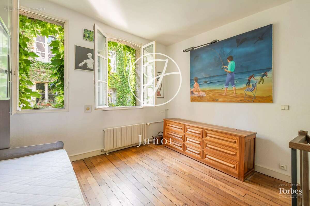 Appartement à PARIS-6E