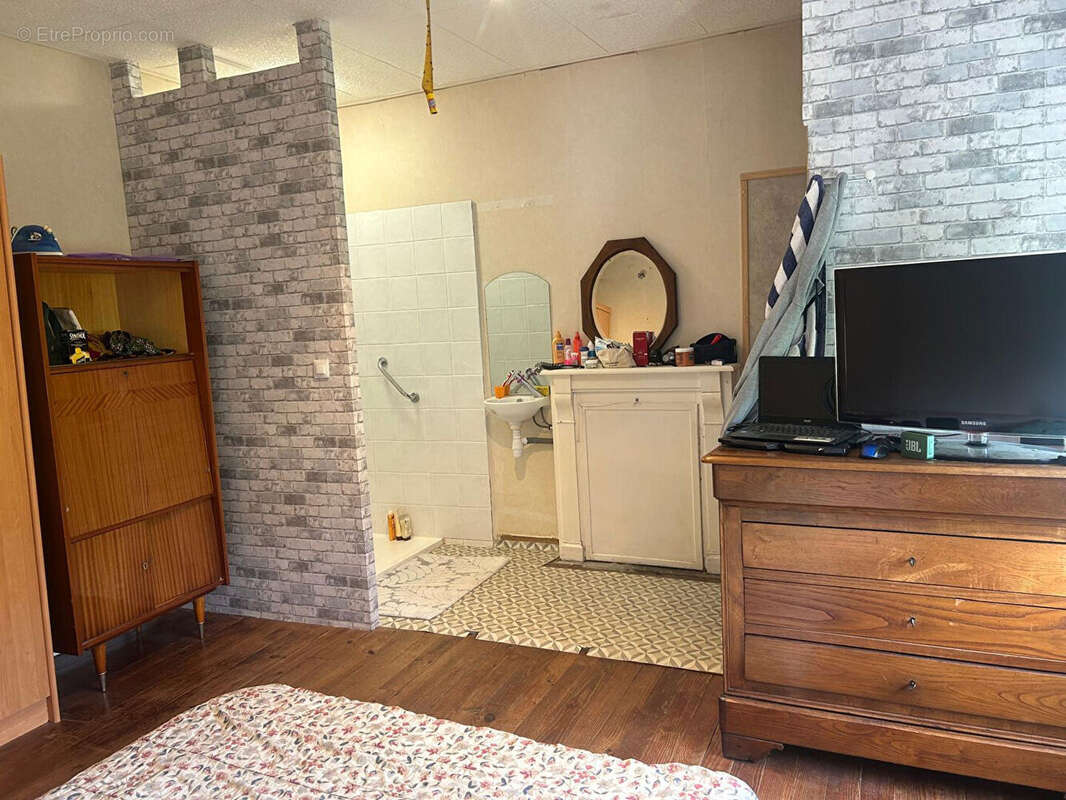 Pommerit-le-vicomte, Maison avec sous-sol aménagé  sur 2200 m² de terrain constructible - photo 4