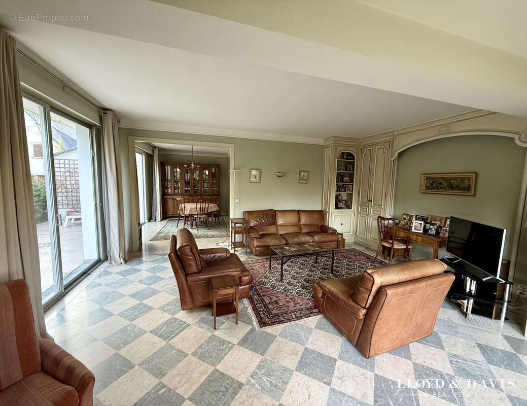 Maison à VAUCRESSON