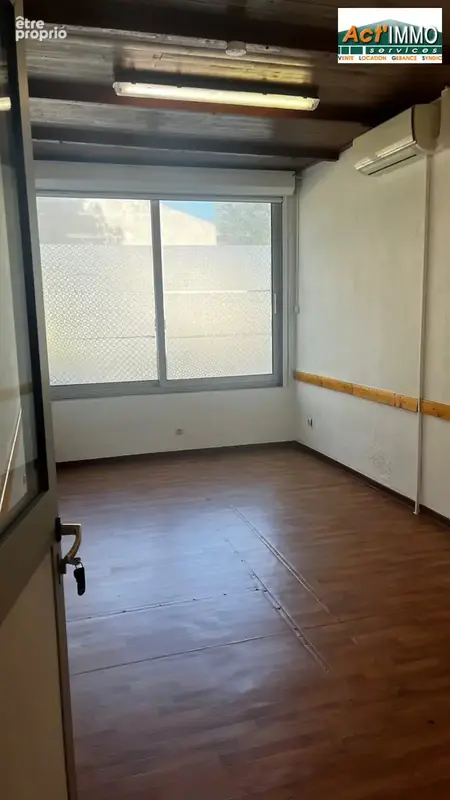 Commerce 89 m² à vendre à Miramas (13140) - photo 9