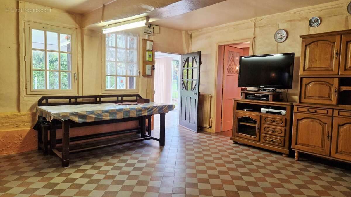 Maison à BOURGTHEROULDE-INFREVILLE