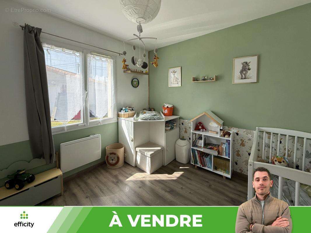 Maison à BONNEUIL-MATOURS