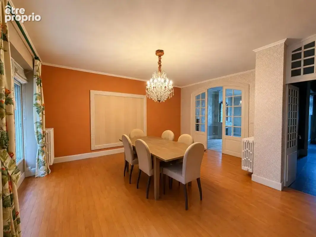 EXCLUSIVITÉ – Le charme de l’ancien, de beaux volumes et un grand jardin - photo 4