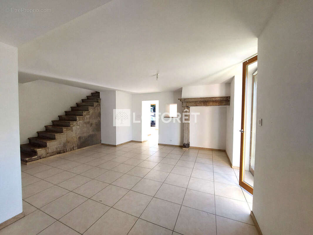 Maison à GRANDVILLERS