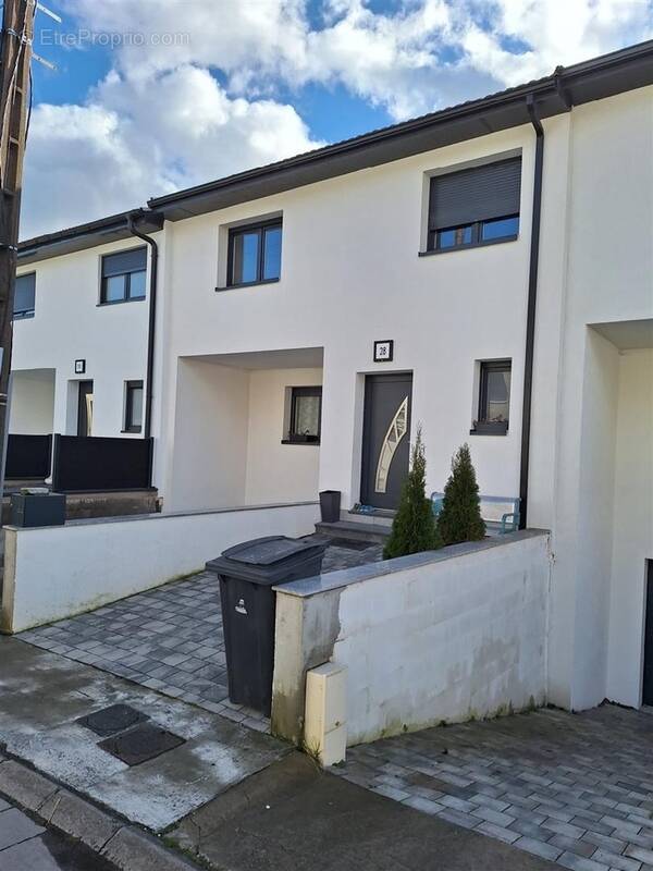 Maison à NEUVES-MAISONS