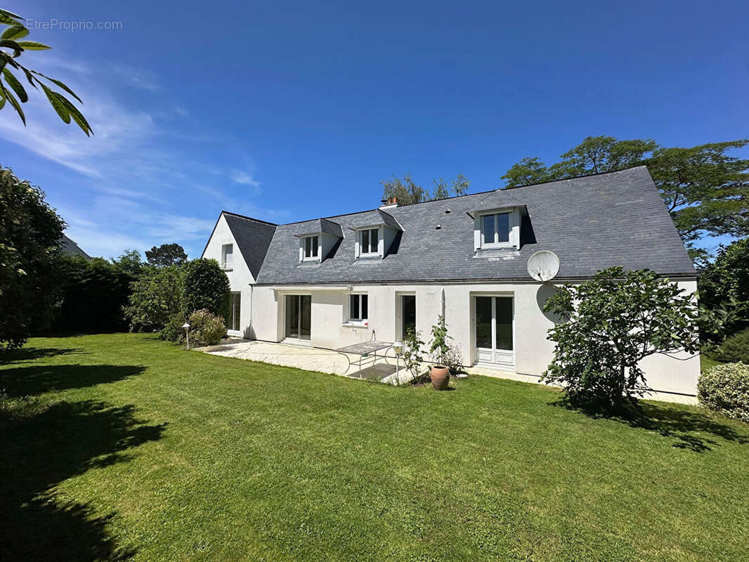 Maison à OZOIR-LA-FERRIERE