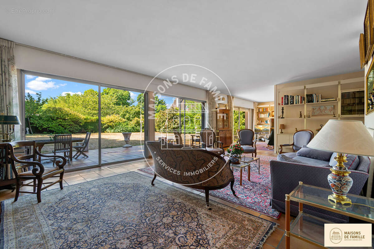 Maison à LE VESINET