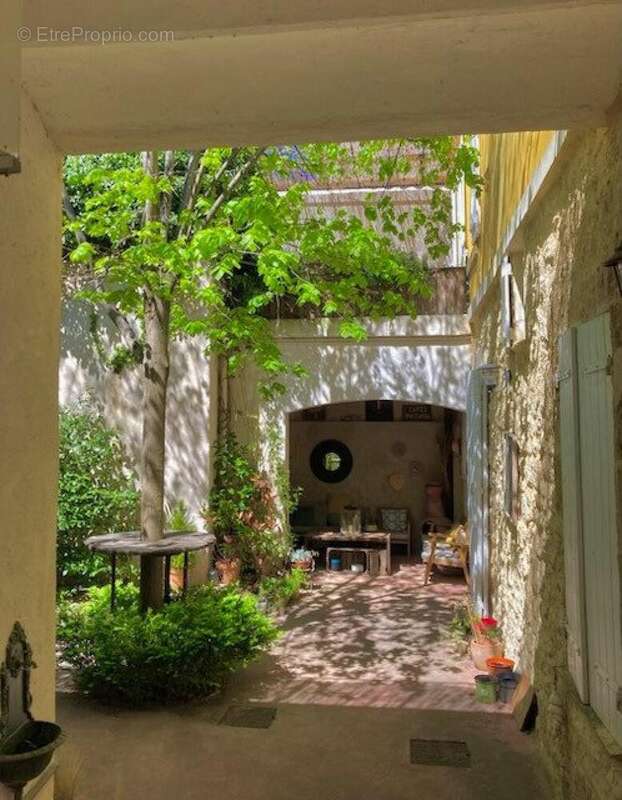 Photo 5 - Maison à LA ROQUE-D'ANTHERON