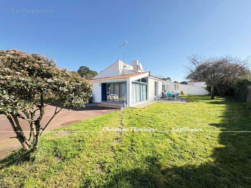 Maison à SAINT-HILAIRE-DE-RIEZ