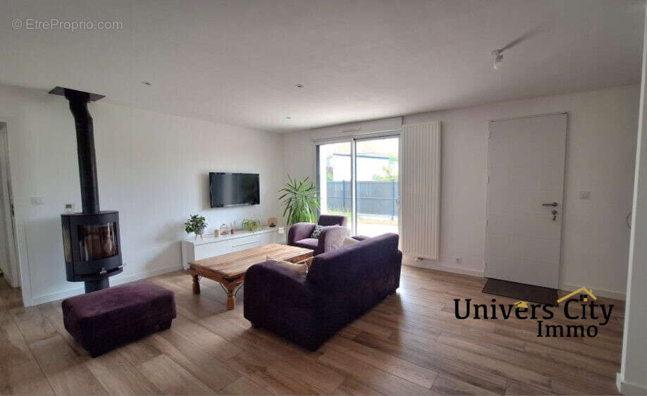 Maison 123 m² à Saint-Sebastien-Sur-Loire  - photo 2