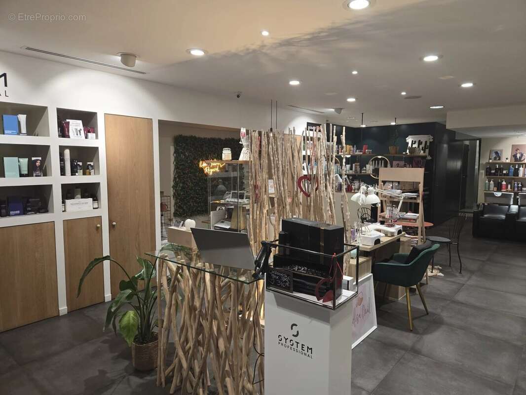 Commerce à LE LAVANDOU