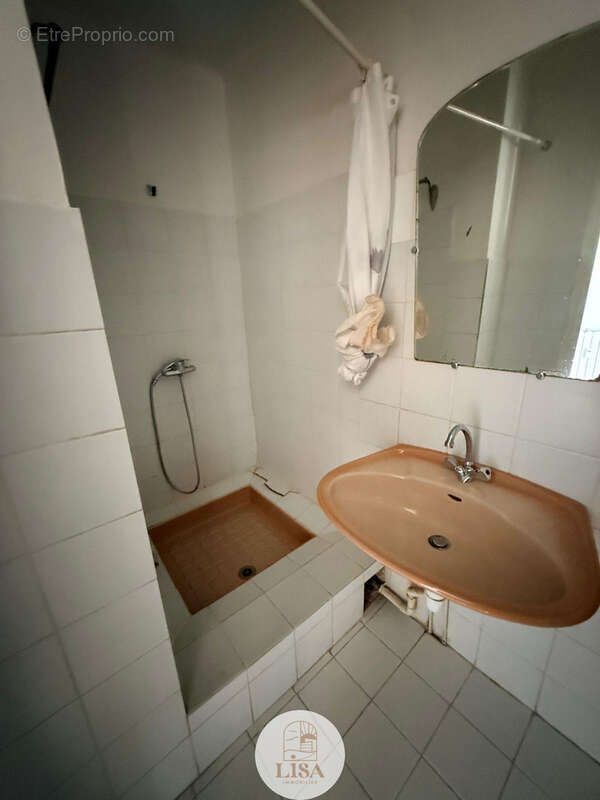 Appartement à MARSEILLE-5E