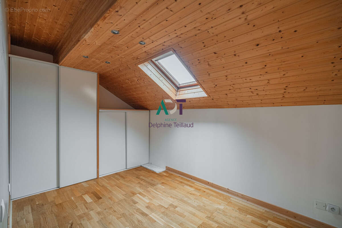 Appartement à FONTAINE