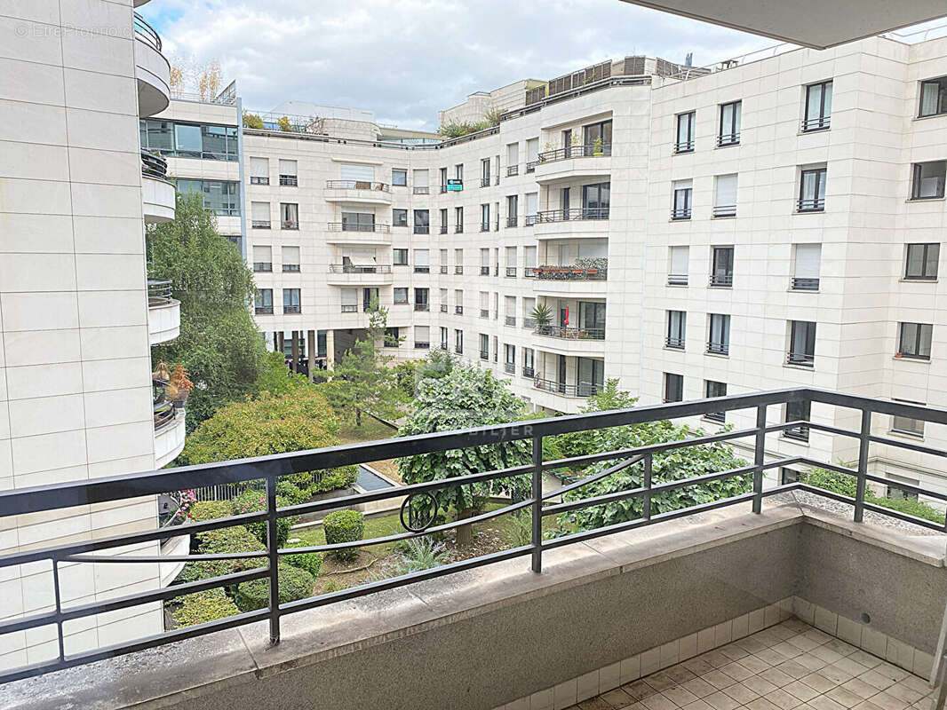 Appartement à LEVALLOIS-PERRET