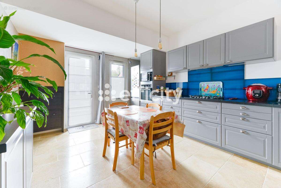 Maison 87 m² à Saint-Aignan-Grandlieu  - photo 4