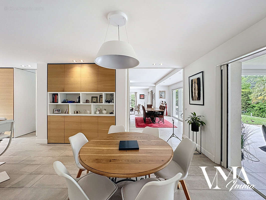 Maison à SAINT-CYR-AU-MONT-D'OR